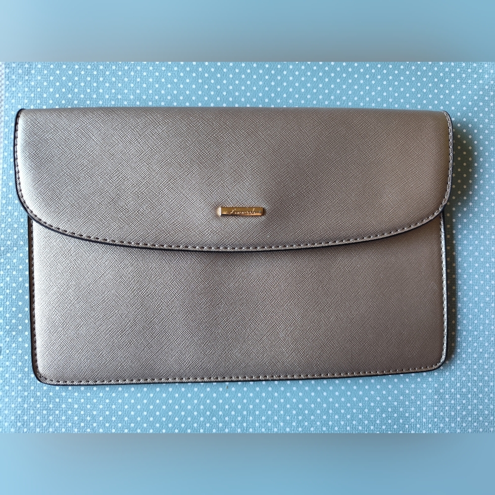 4/$50⭐️Lovevook Gray Envelope Clutch
